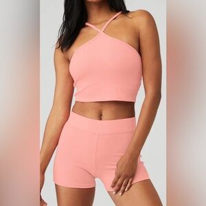 Alo Yoga Shorts Set XS Strawberry Lemonade